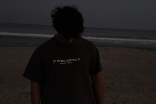 Eternalshreds Lifted by faith oversized Tee