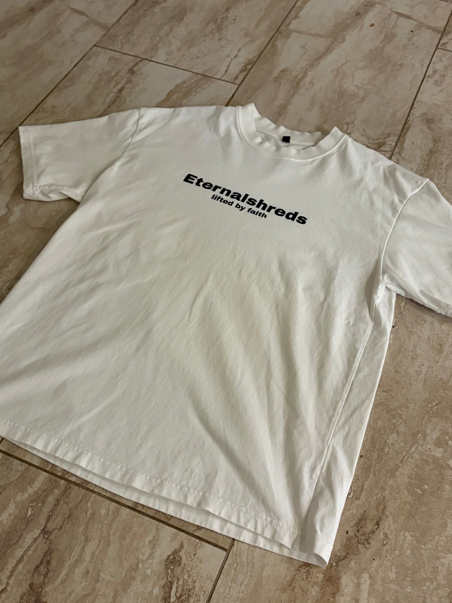 Eternalshreds Lifted by faith oversized Tee