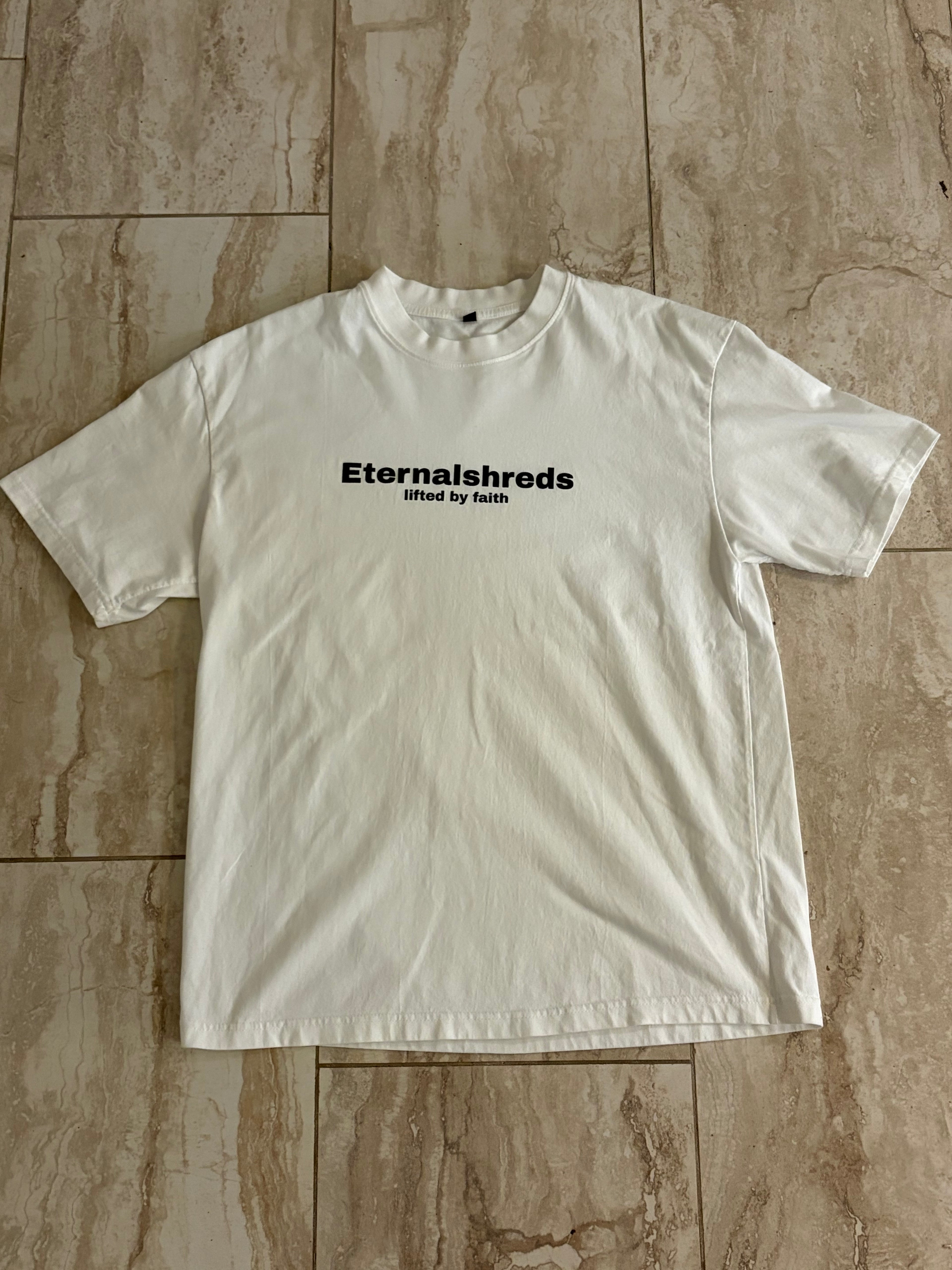 Eternalshreds Lifted by faith oversized Tee